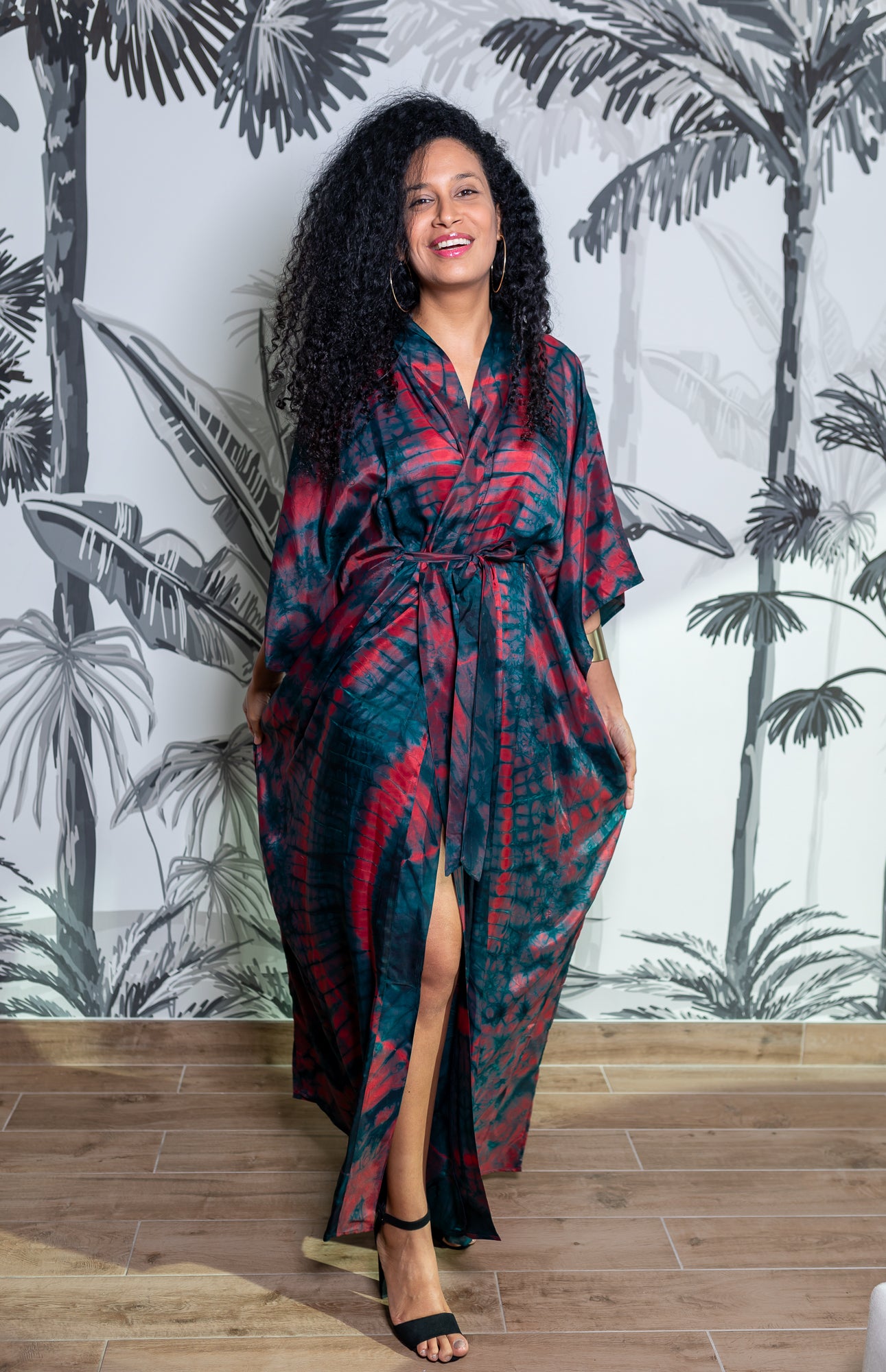 Geni Flowy Kaftan - Red + Blue