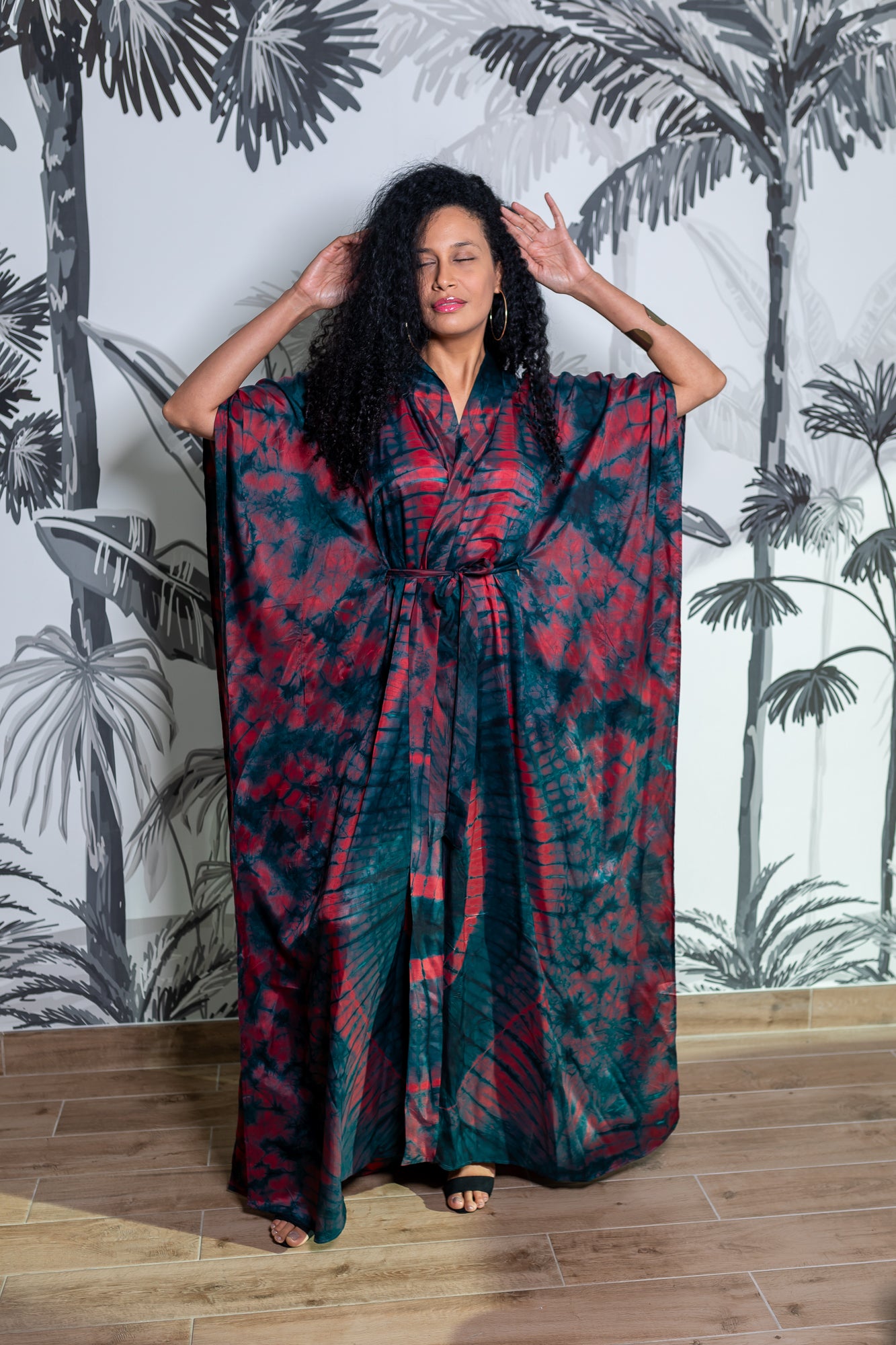 Geni Flowy Kaftan - Red + Blue